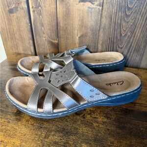Clarks Women's Brown and Blue Mules
